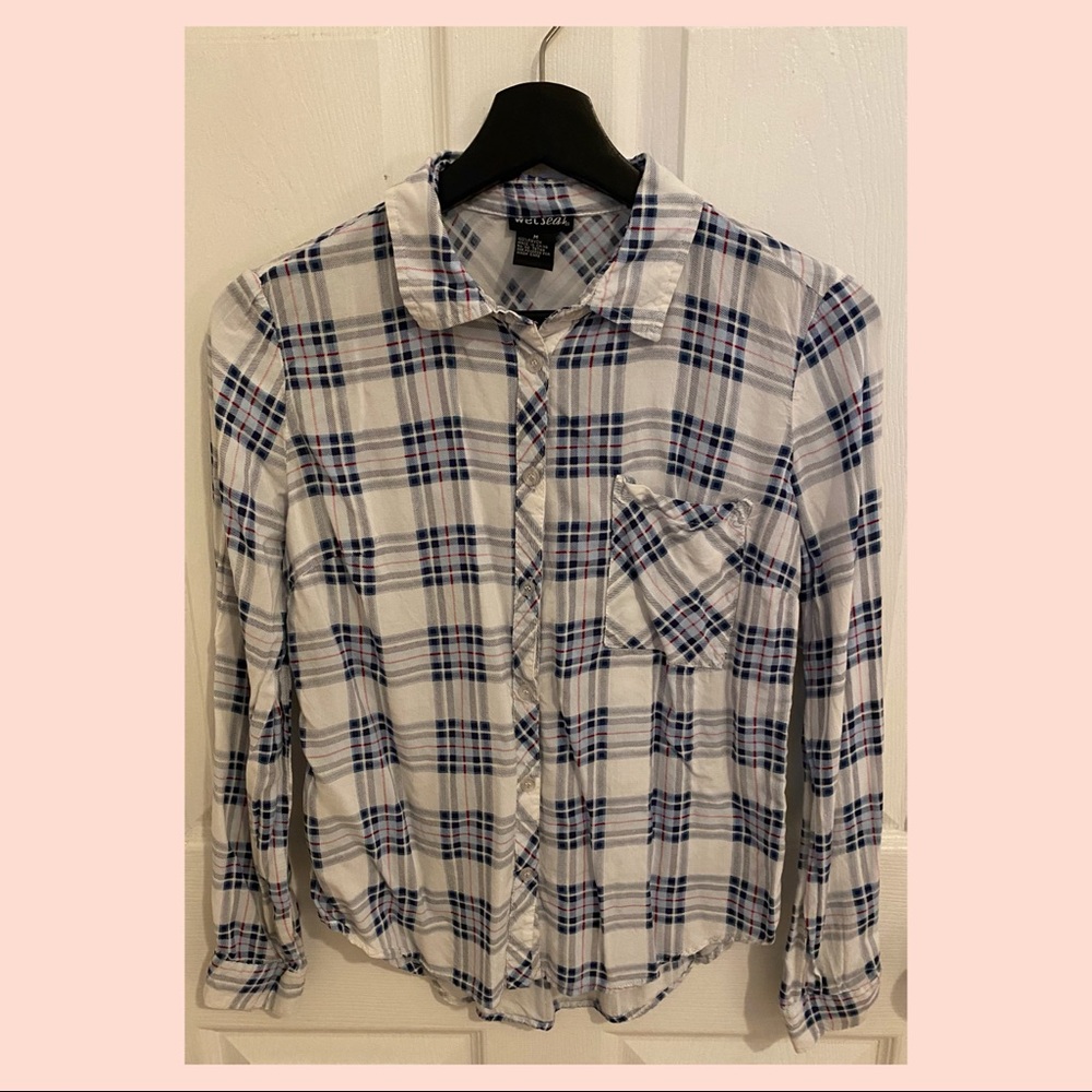 Plaid top